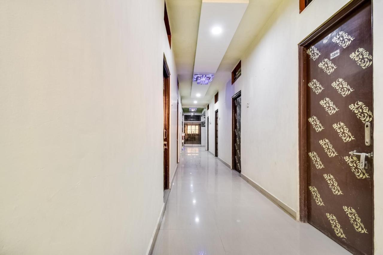 Hotel O Aryan Khāmgaon Zewnętrze zdjęcie