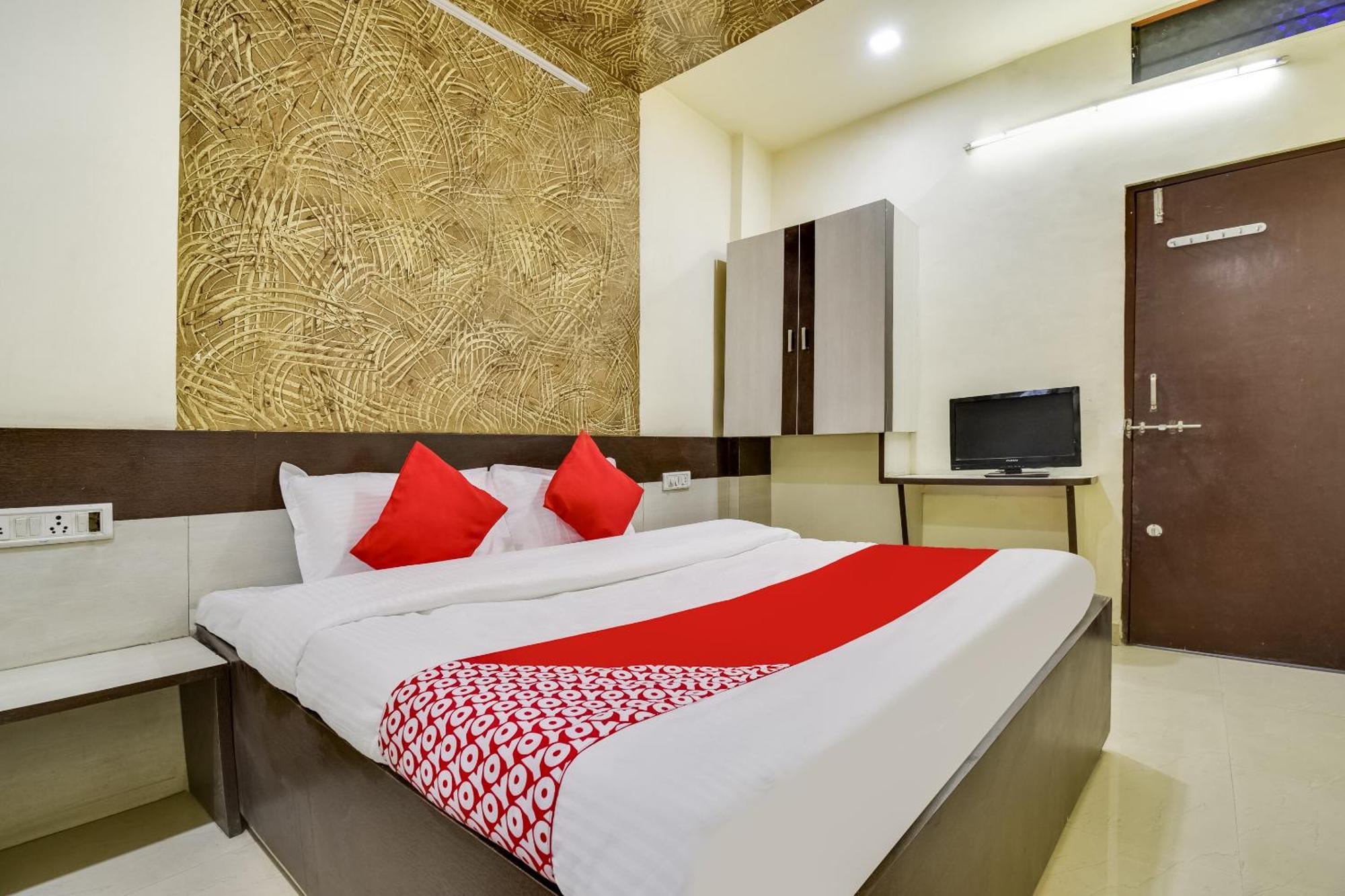 Hotel O Aryan Khāmgaon Zewnętrze zdjęcie